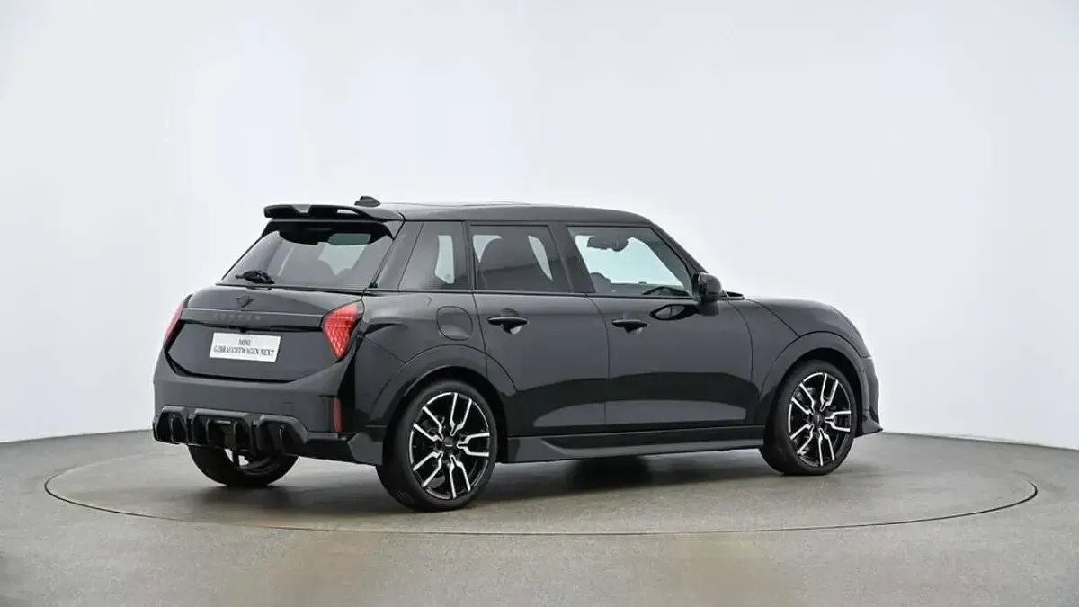 Gebraucht Mini John Cooper Works 156 PS (114 kW) 2025 Schwarz Kleinwagen