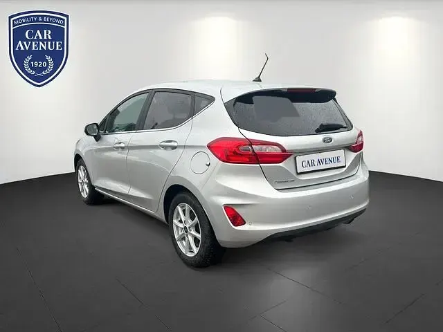 Gebraucht Ford Fiesta Titanium 101 PS (74 kW) 2021 Silber schwarz Kleinwagen