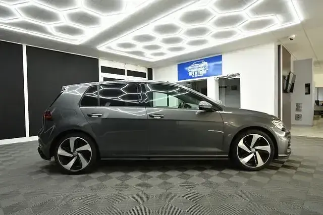 Gebraucht VW Golf VII GTI 275 PS (202 kW) 2018 Grau Limousine