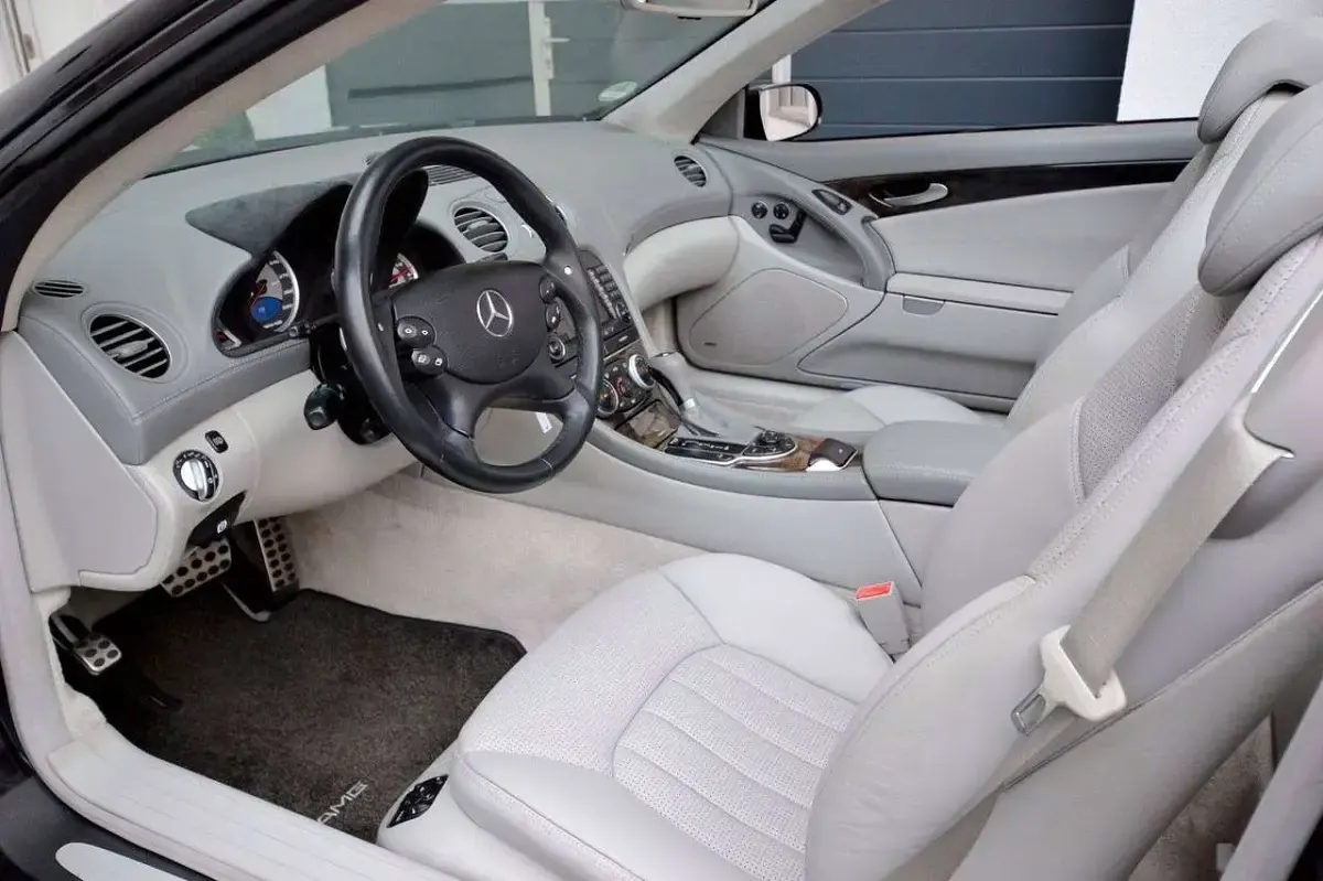 Gebraucht Mercedes SL55 AMG AMG 500 PS (367 kW) 2024 Schwarz Cabrio