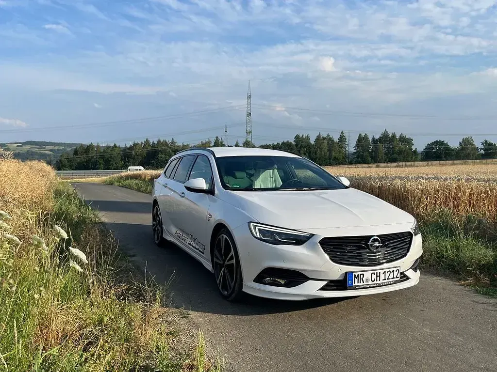 Gebraucht Opel Insignia Exklusiv 170 PS (125 kW) 2020 Weiß Kombi