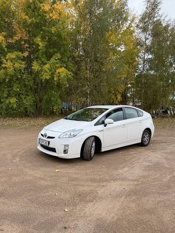 Weiß Gebraucht 2009 Toyota Prius Kleinwagen | 6.900 € (Etwas zu teuer) - Bild 1/4