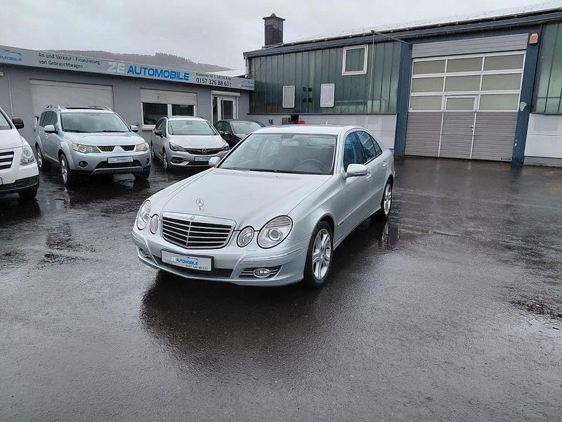 Gebraucht Mercedes E320 224 PS (164 kW) 2007 Silber Limousine