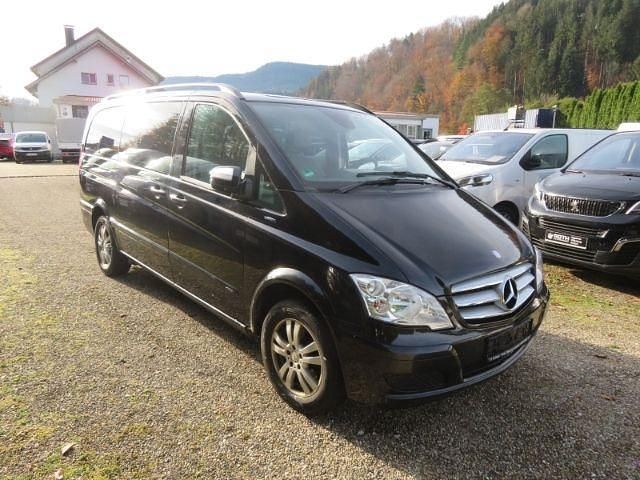 Gebraucht Mercedes Viano 163 PS (119 kW) 2012 Obsidianschwarz metallic Van / Kleinbus