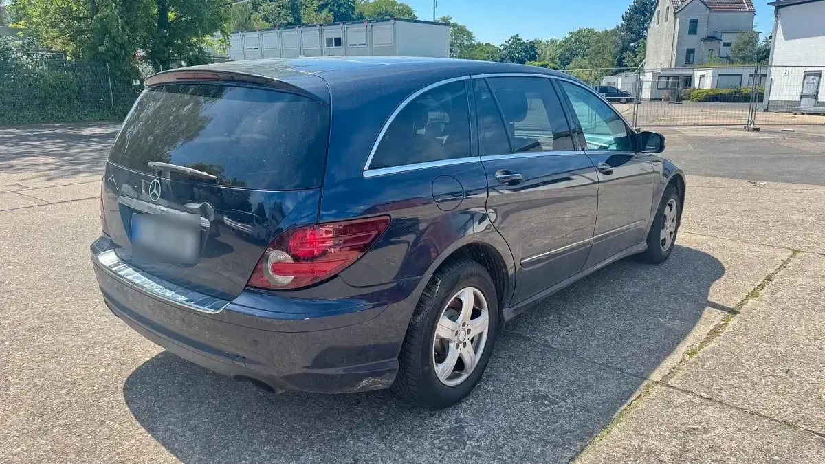 Gebraucht Mercedes R320 224 PS (164 kW) 2009 Blau Kombi
