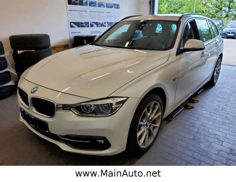 Weiß Gebraucht 2017 BMW 320 Sport Line Kombi | 15.950 € (Guter Preis) - Bild 1/4