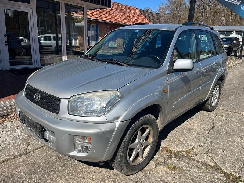 Gebraucht Toyota RAV4 150 PS (110 kW) 2001 Silber SUV