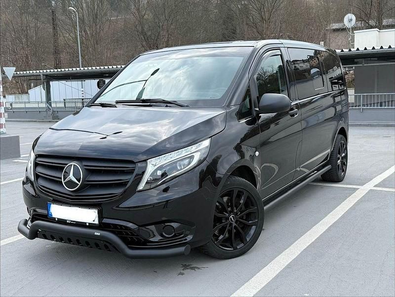 Gebraucht Mercedes Vito 190 PS (139 kW) 2021 Schwarz Van