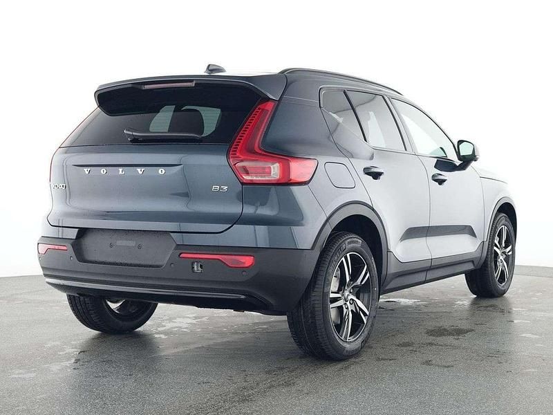 Gebraucht Volvo XC40 Plus 163 PS (119 kW) 2025 Blau SUV