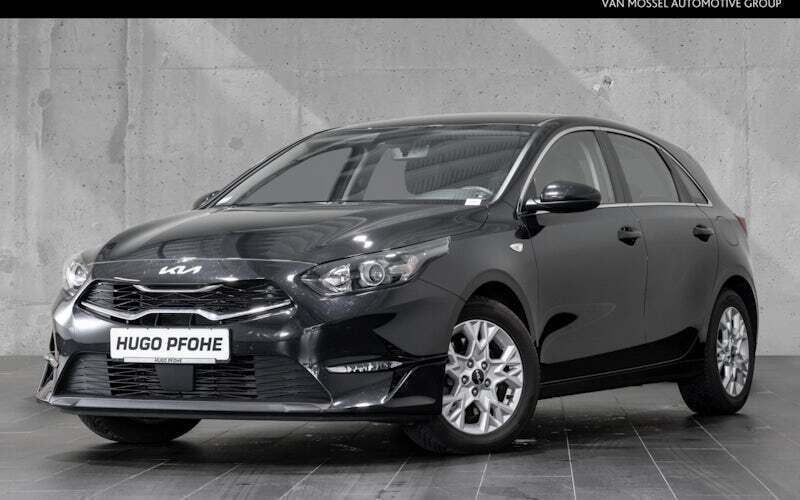 Zilinaschwarz metallic Gebraucht 2023 Kia Ceed Vision Limousine | 21.950 € (Fairer Preis) - Bild 1/4