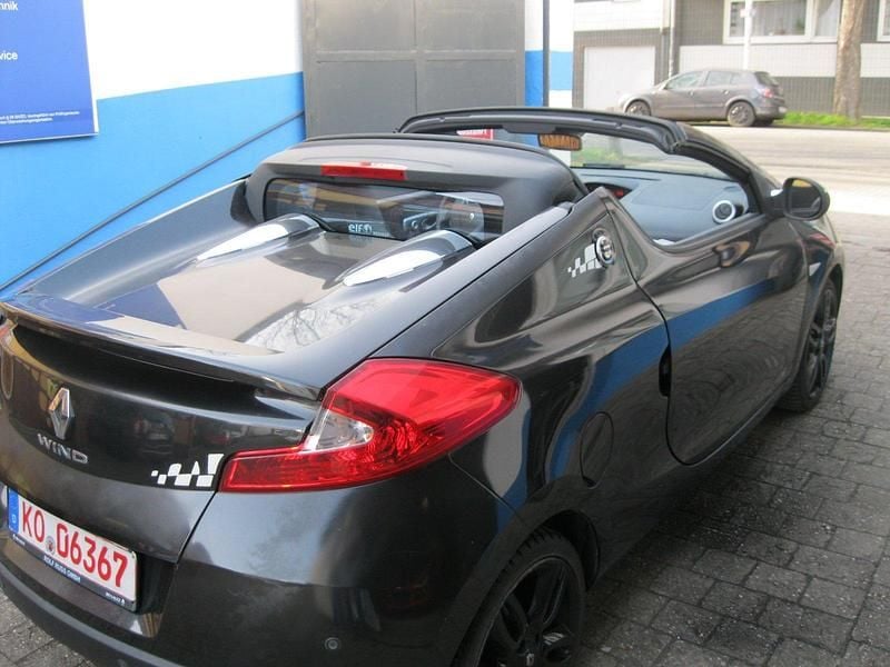 Gebraucht Renault Wind Dynamique 101 PS (74 kW) 2010 Schwarz Cabrio
