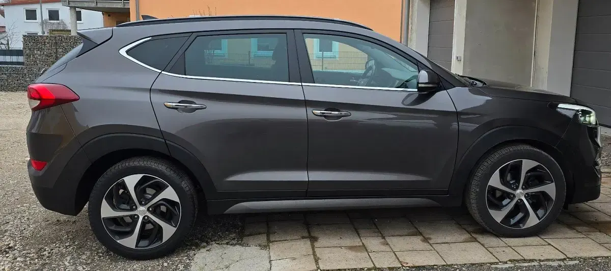 Gebraucht Hyundai Tucson 185 PS (136 kW) 2015 Braun SUV