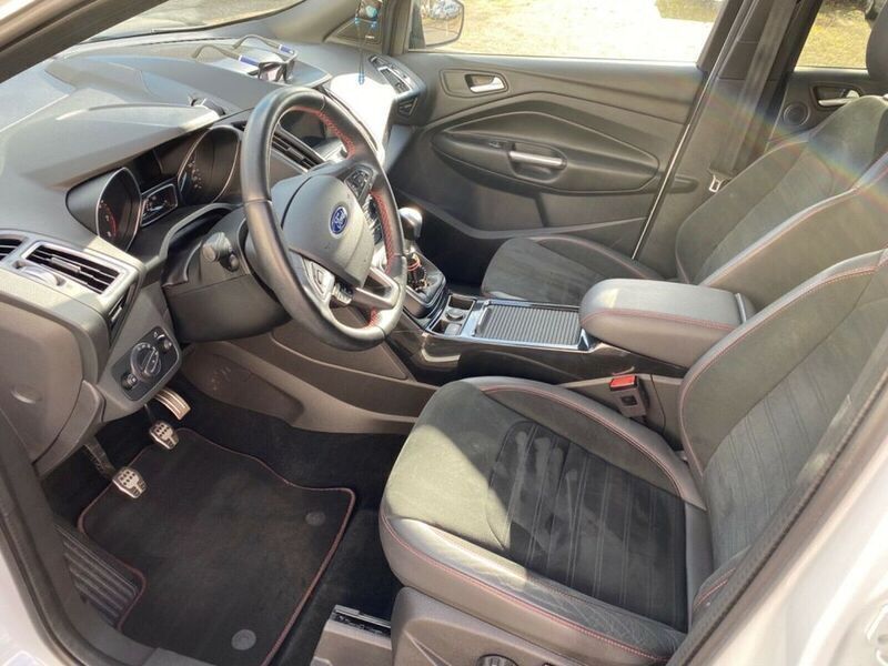Gebraucht Ford Kuga ST-Line 150 PS (110 kW) 2017 Weiß SUV