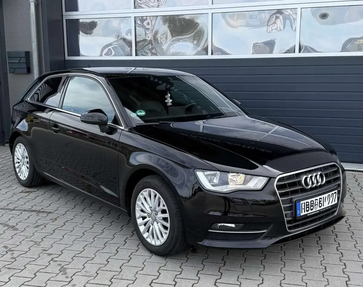 Gebraucht Audi A3 Ambiente 150 PS (110 kW) 2013 Schwarz Kleinwagen