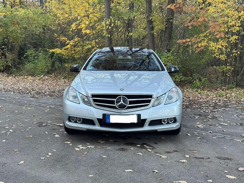 Gebraucht Mercedes E250 204 PS (150 kW) 2010 Coupé