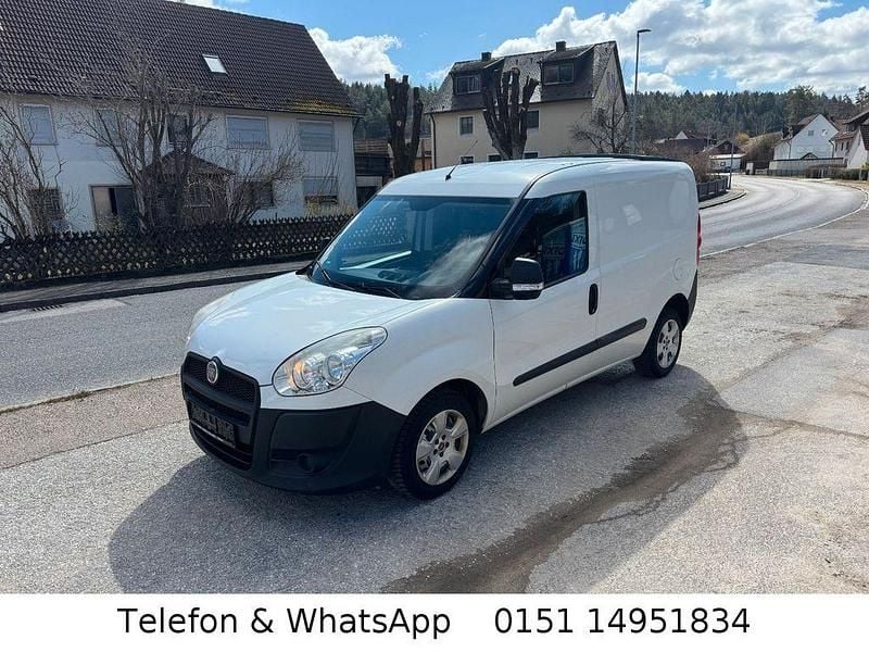 Gebraucht Fiat Doblò Basis 90 PS (66 kW) 2015 Weiß Van / Kleinbus