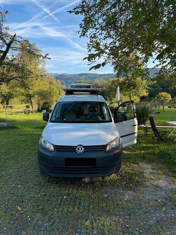 Weiß Gebraucht 2012 VW Caddy Maxi Van / Kleinbus | 11.999 € (Teuer) - Bild 1/4