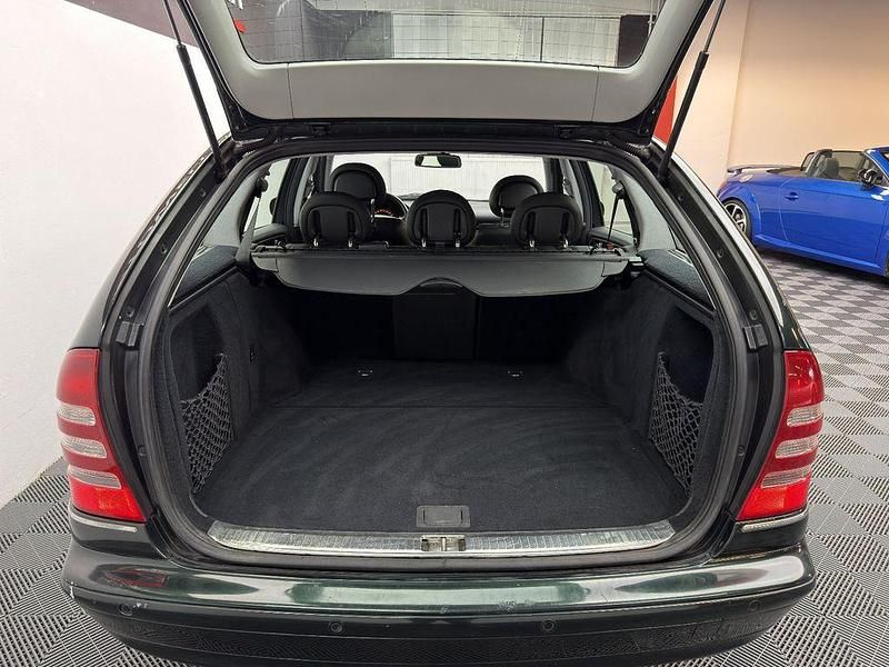 Gebraucht Mercedes C320 Elegance 218 PS (160 kW) 2002 Grün Kombi