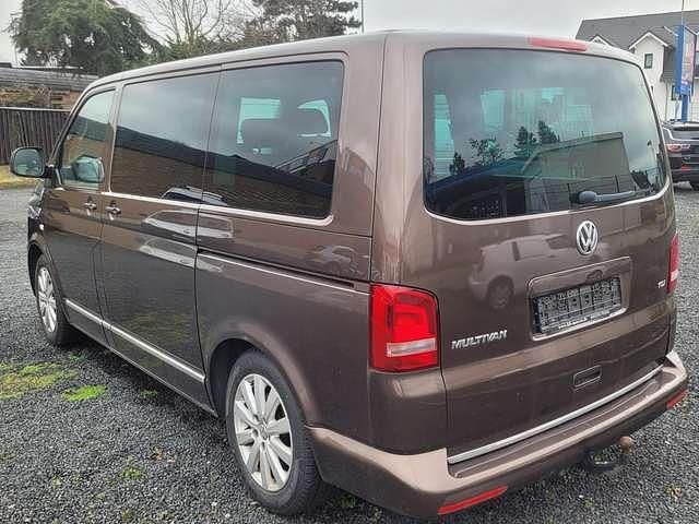 Gebraucht VW Transporter Highline 179 PS (131 kW) 2013 Braun Van