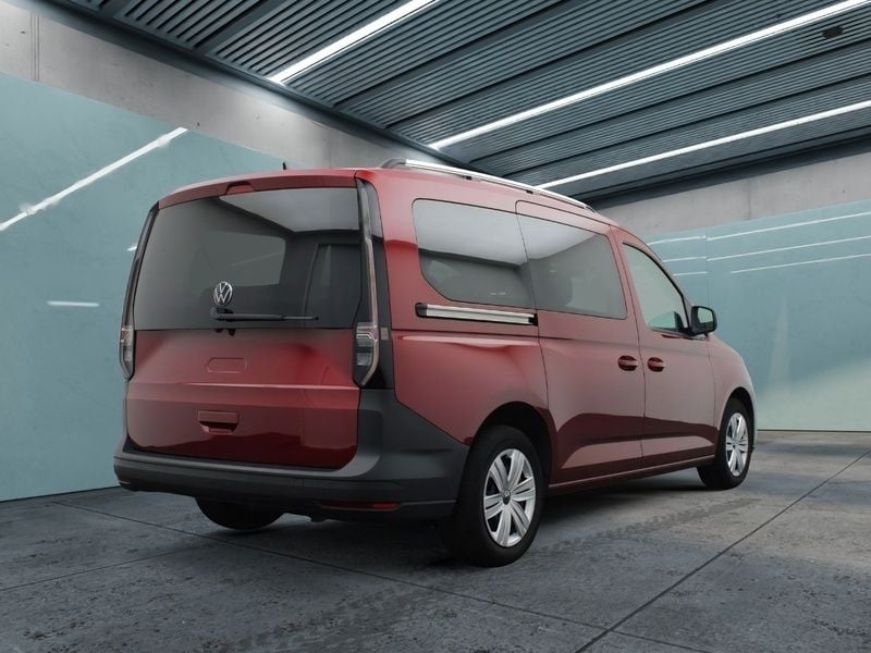 Second-hand VW Caddy Maxi 122 CP (89 kW) 2023 Roșu Monovolum