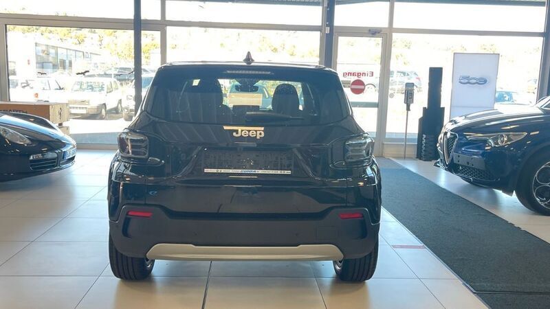 Gebraucht Jeep Avenger EV Summit 114 kW (156 PS) 2024 Schwarz SUV