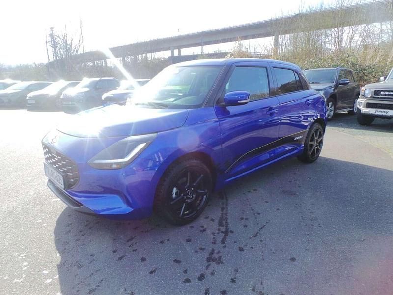 Frontier blue pearl metallic Gebraucht 2025 Suzuki Swift Comfort+ Limousine | 22.590 € (Teuer) - Bild 1/4