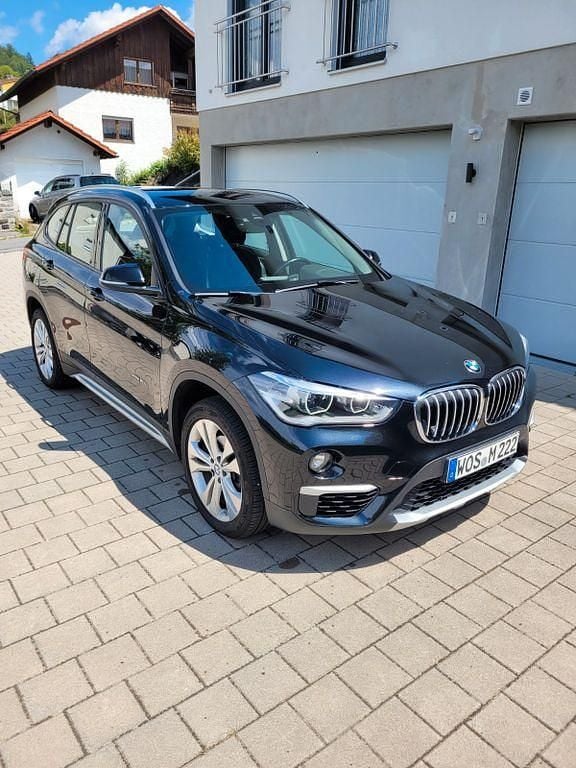 Schwarz Gebraucht 2016 BMW X1 xLine SUV | 15.299 € (Guter Preis) - Bild 1/4