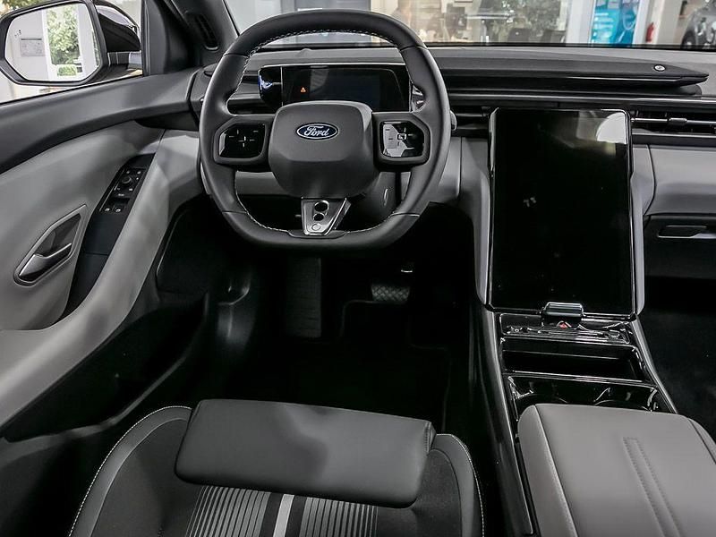 Neu Ford Capri 210 kW (286 PS) 2025 Schwarz SUV