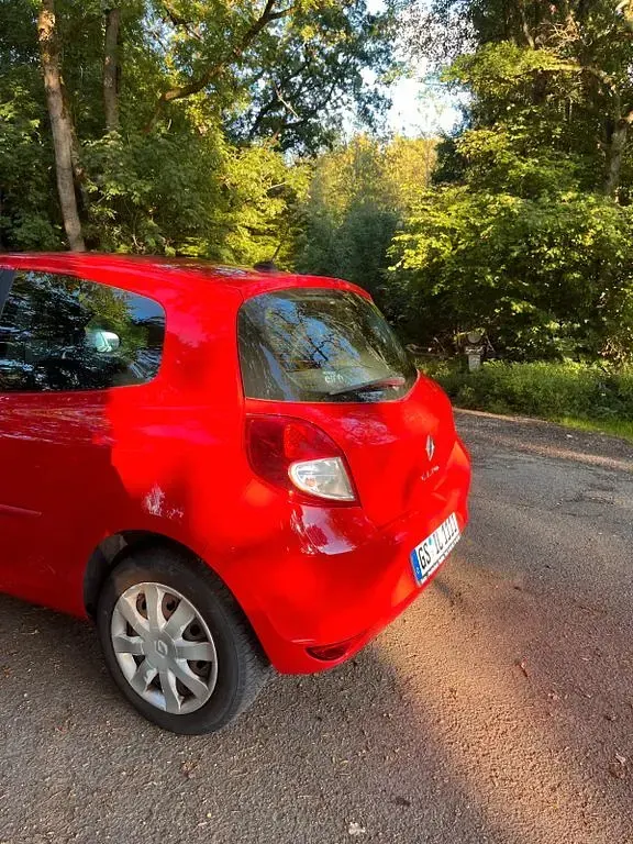Gebraucht Renault Clio IV 75 PS (55 kW) 2012 Rot Limousine