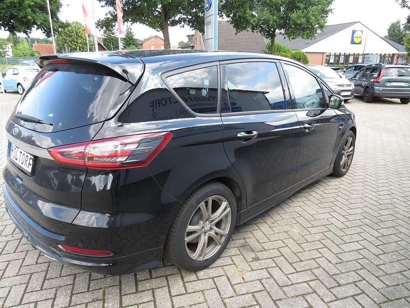 Gebraucht Ford S-MAX ST-Line 241 PS (177 kW) 2018 Shadow black Van / Kleinbus