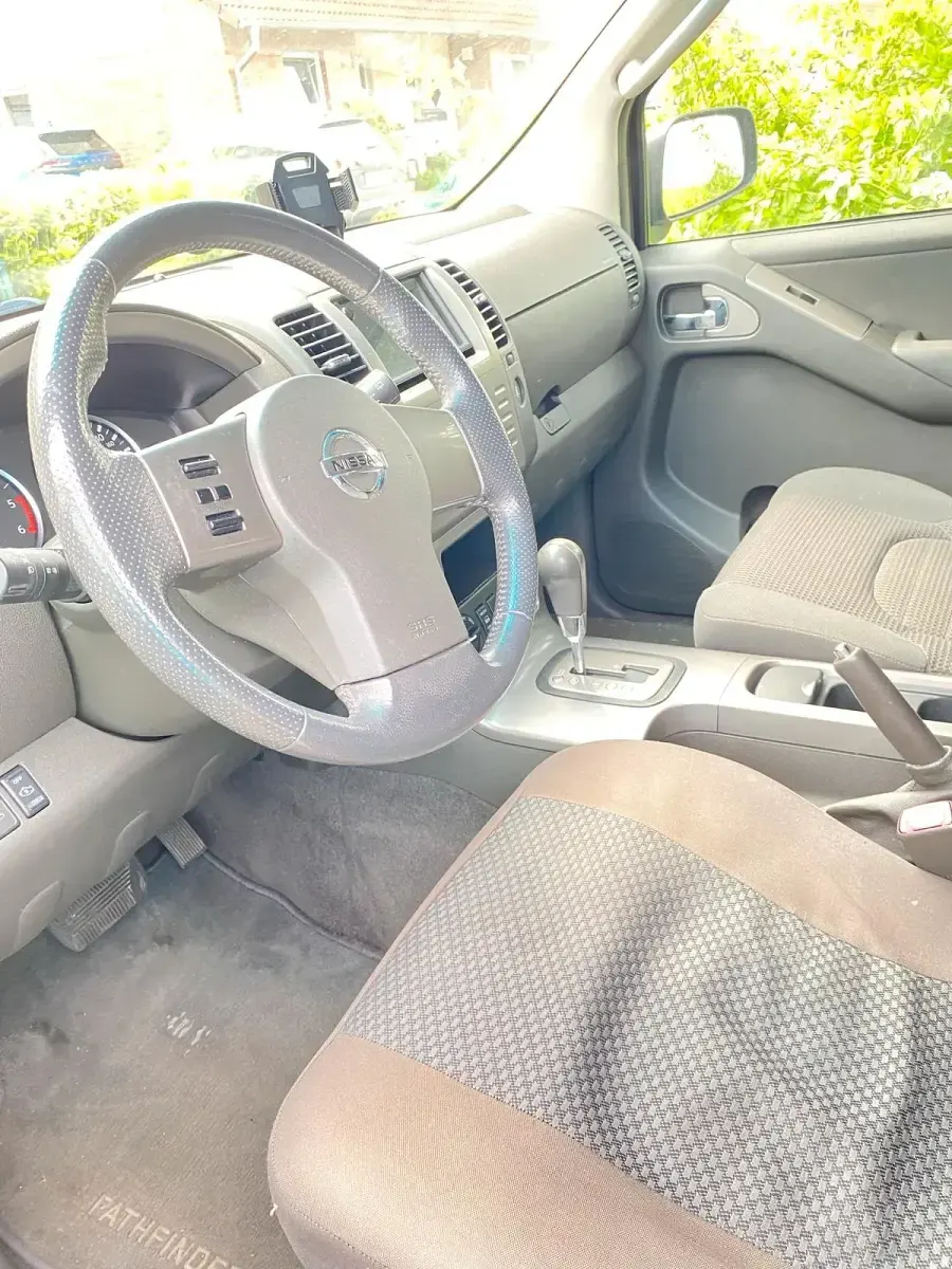 Gebraucht Nissan Pathfinder 171 PS (125 kW) 2005 Silber SUV