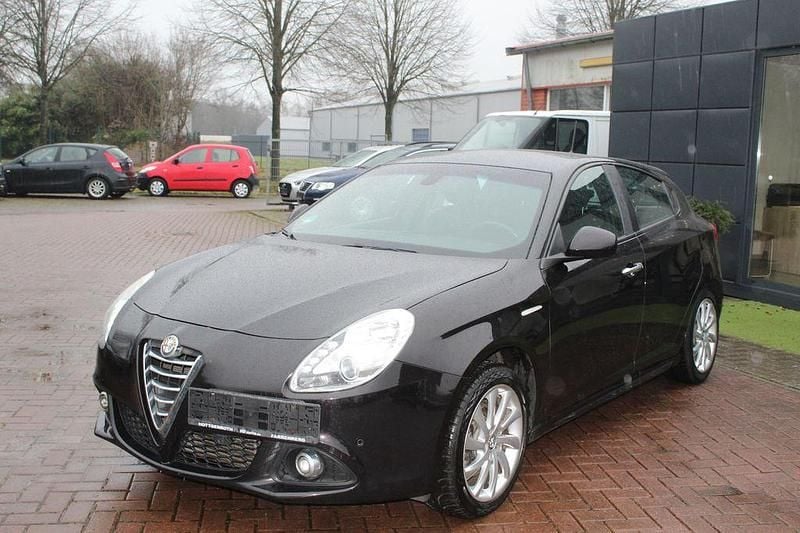 Gebraucht Alfa Romeo Giulietta Veloce 150 PS (110 kW) 2014 Schwarz Kleinwagen