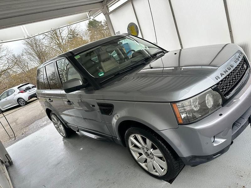 Grau Gebraucht 2013 Land Rover Range Rover Sport SE SUV | 15.699 € (Guter Preis) - Bild 1/4