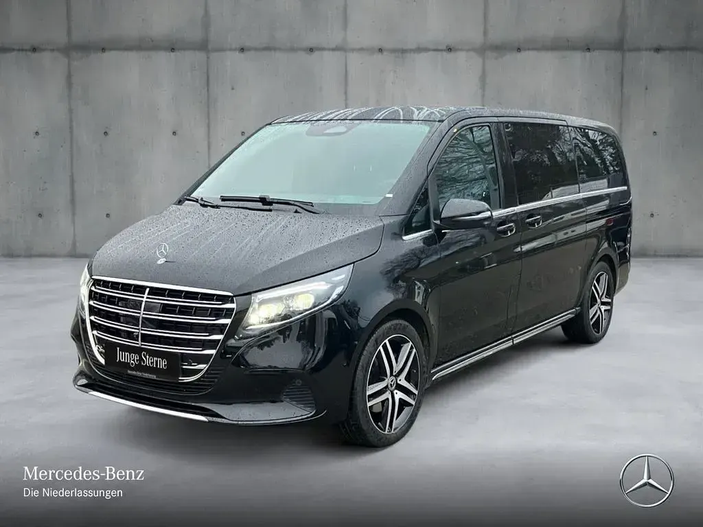 Gebraucht Mercedes V300 Exclusive 237 PS (174 kW) 2025 Schwarz Van / Kleinbus