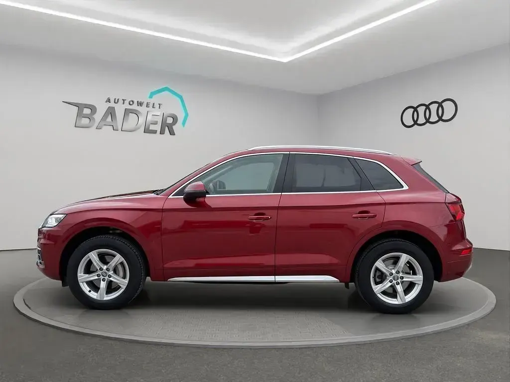 Gebraucht Audi Q5 Sport 190 PS (139 kW) 2017 Matadorrot metallic SUV
