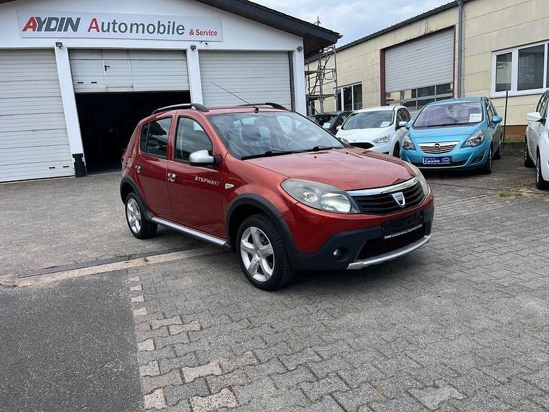 Gold Gebraucht 2010 Dacia Sandero Stepway Kleinwagen | 3.900 € (Fairer Preis) - Bild 1/4