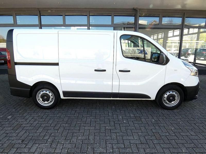 Gebraucht Renault Trafic 120 PS (88 kW) 2020 Weiß Van / Kleinbus
