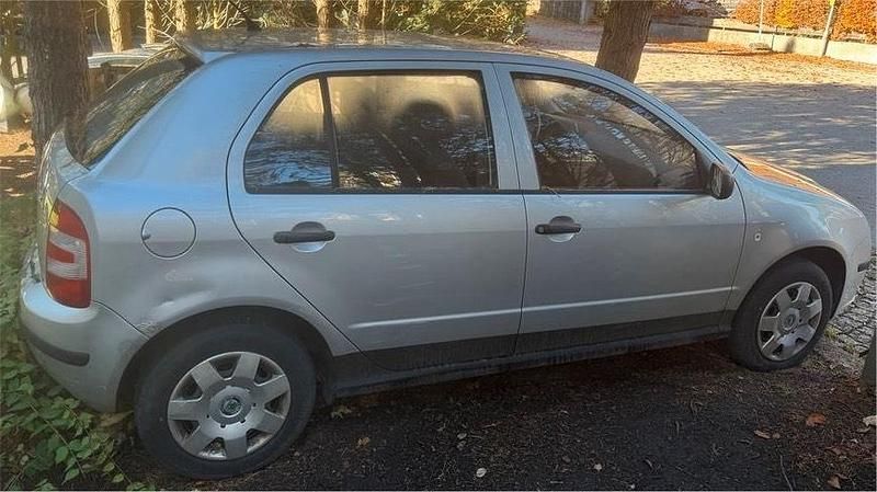 Gebraucht Skoda Fabia 54 PS (39 kW) 2005 Silber Kleinwagen