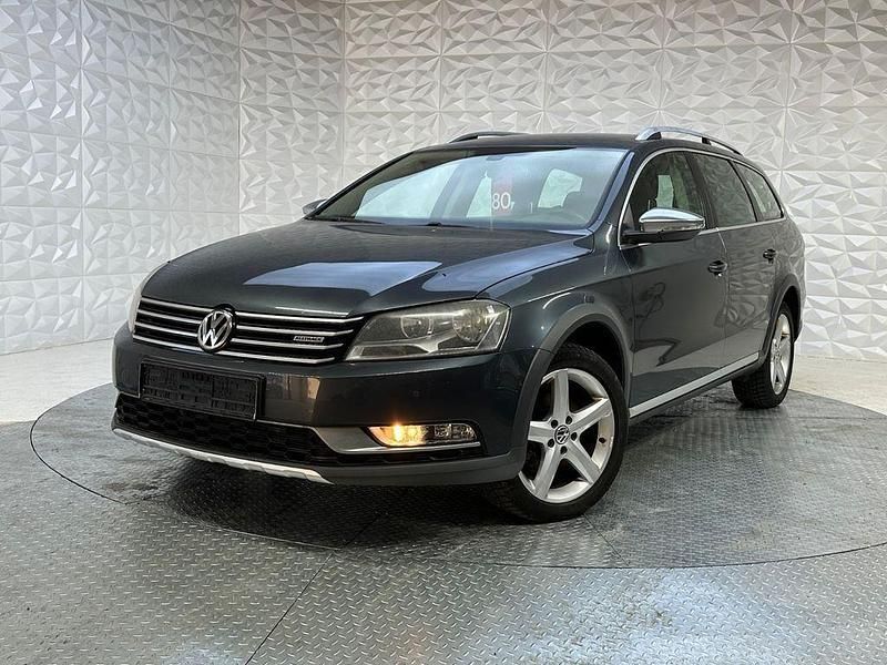 Grau Gebraucht 2013 VW Passat Alltrack Kombi | 8.500 € (Fairer Preis) - Bild 1/4