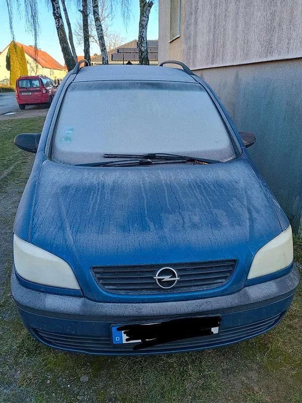 Gebraucht Opel Zafira 101 PS (74 kW) 2002 Blau Van / Kleinbus