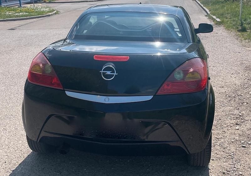 Second-hand Opel Tigra 2003 Negru Cabrio