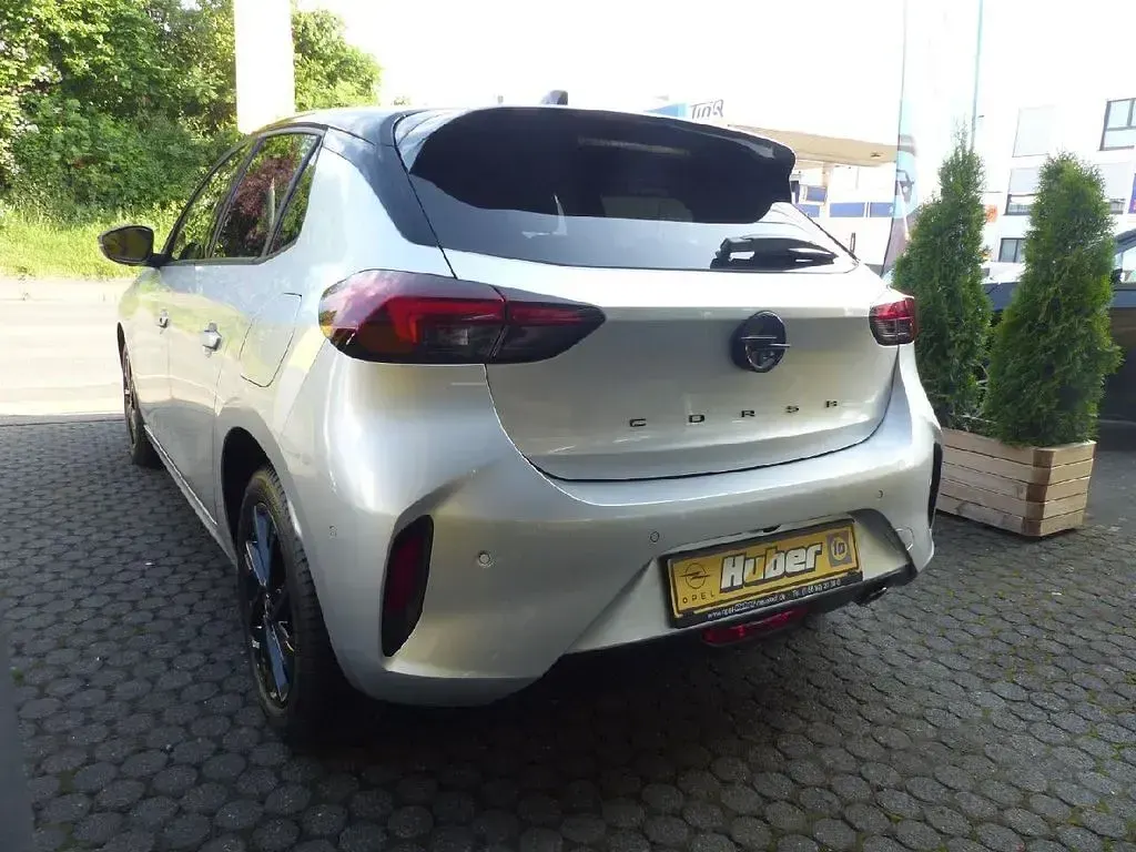 Gebraucht Opel Corsa 101 PS (74 kW) 2025 Silber Kleinwagen