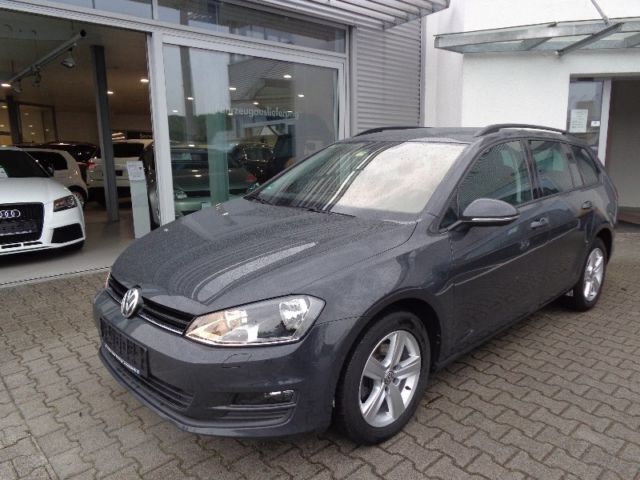 Gebraucht VW Golf VII Life 150 PS (110 kW) 2014 Grau Kombi