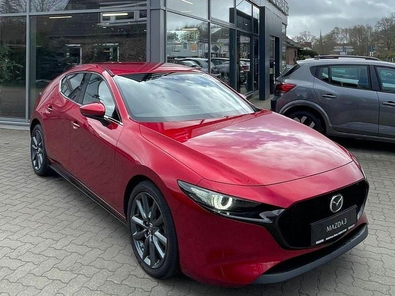 Gebraucht Mazda 3 150 PS (110 kW) 2022 Rot Limousine