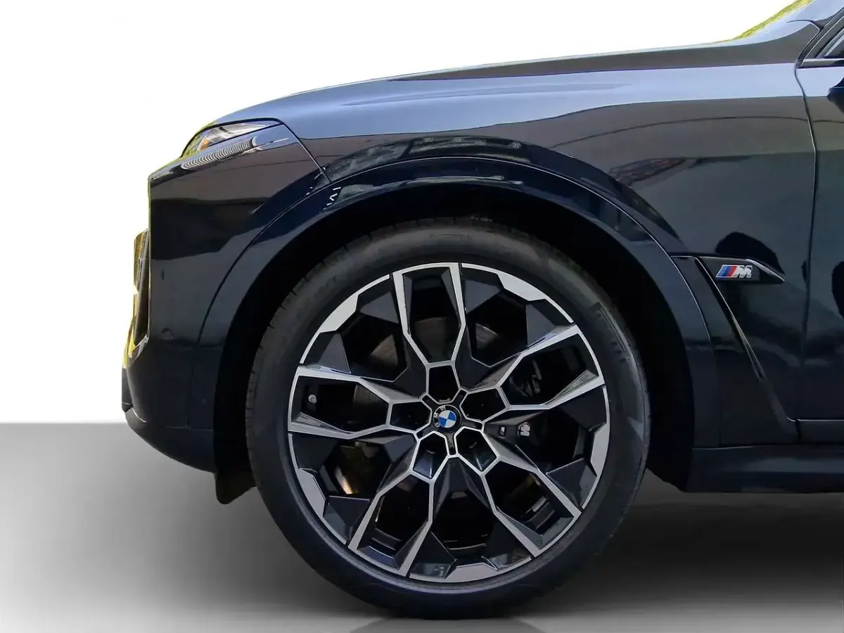 Gebraucht BMW X7 M Sport 530 PS (389 kW) 2025 Schwarz SUV