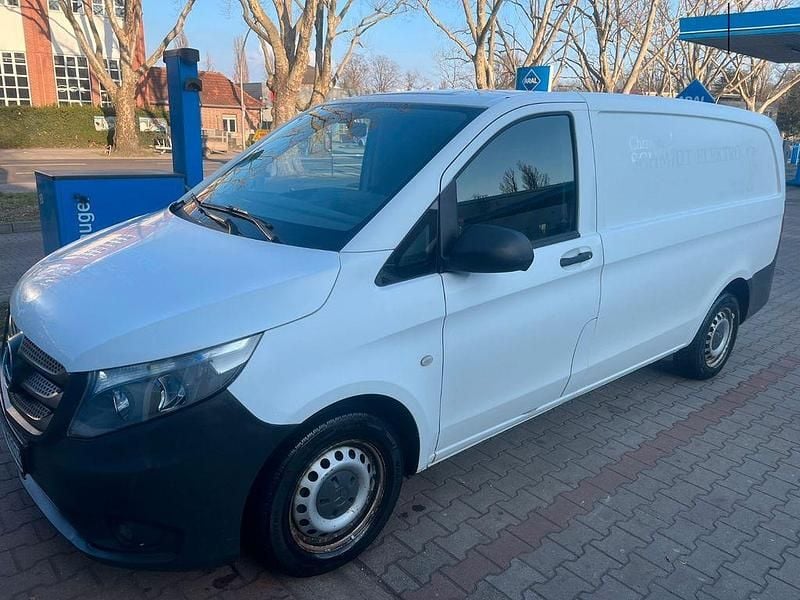 Gebraucht Mercedes Vito 114 PS (83 kW) 2015 Weiß Van