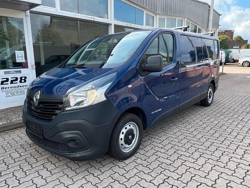 Gebraucht Renault Trafic SE 125 PS (91 kW) 2017 Blau Van / Kleinbus