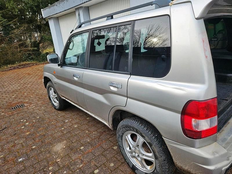 Gebraucht Mitsubishi Pajero 114 PS (83 kW) 2002 Silber SUV