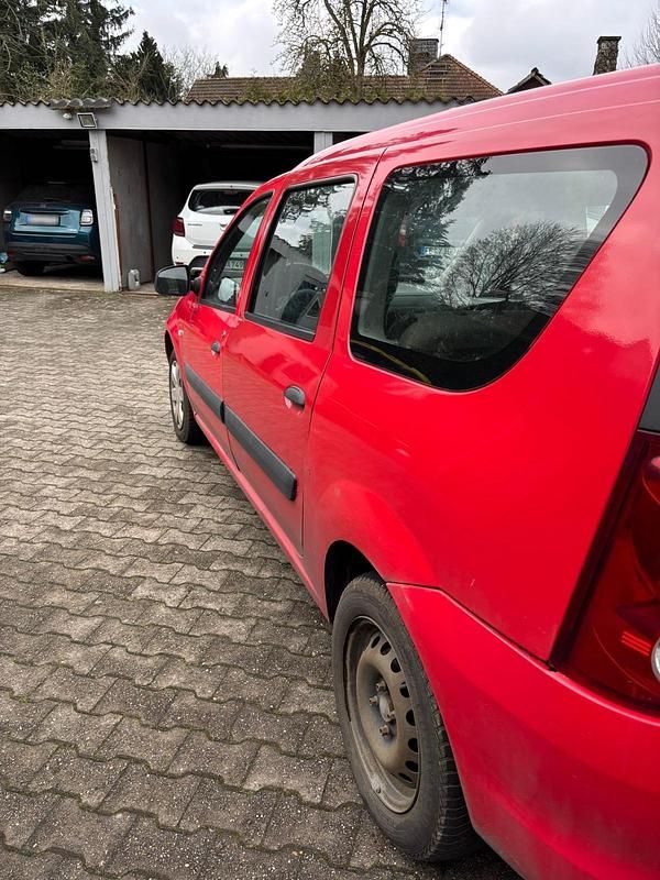 Gebraucht Dacia Logan 84 PS (61 kW) 2009 Rot Kombi