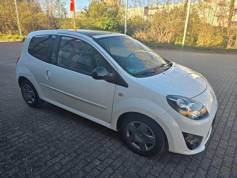 Second-hand Renault Twingo 76 CP (55 kW) 2009 Alb Hatchback